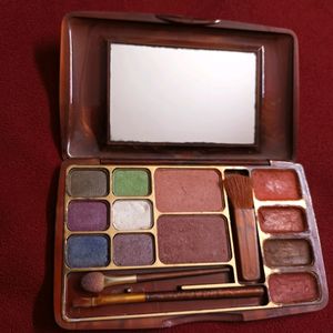 Small Makeup Kit