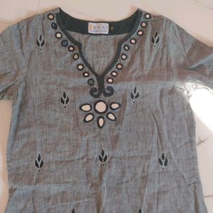 Gray Kurta With Mirror Work