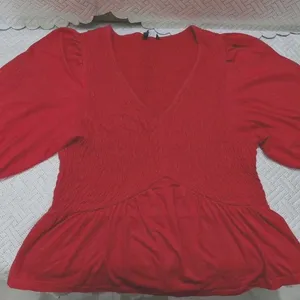 Pretty Red Zudio Top