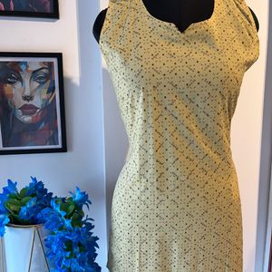 Short Sleeveless Kurti