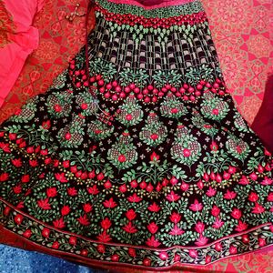 Very Beautiful Floral Velvet Lehenga..🔥