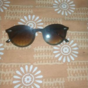 Sunglass And 2 Specta Cases
