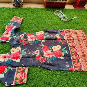 Floral Printed Straight Kurta