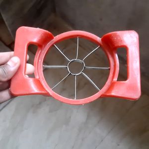 Apple cutter