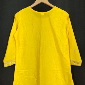 Women Yellow Kurti With Dupatta