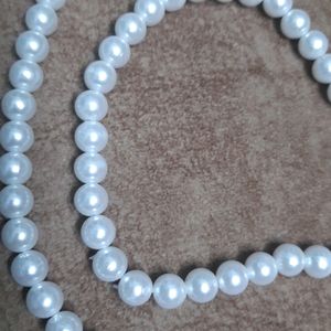 Pearl Beaded Necklace