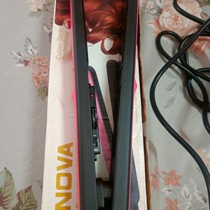 Nova Hair Straightener