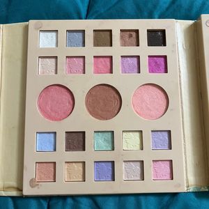 Claires Makeup Kit Box