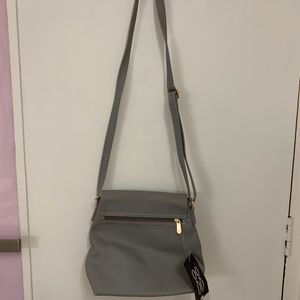 baggit sling bag with adjustable strap