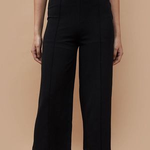 Must Grab Cropped Black Trouser Free Red Lipstick