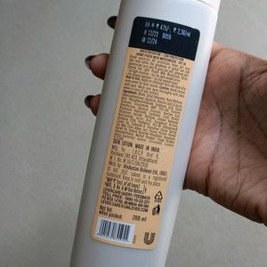 Lakme Moisturizer With SPF Sunscreen