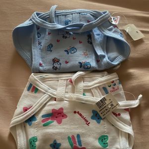 2 Nappies - New