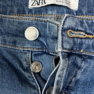 ORIGINAL Unisex ZARA SKINNY RIPPED JEANS SIZE -32