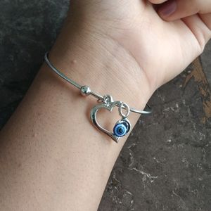 Latest Bracelet For Womens