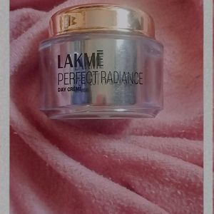 Lakme perfect radiance day cream