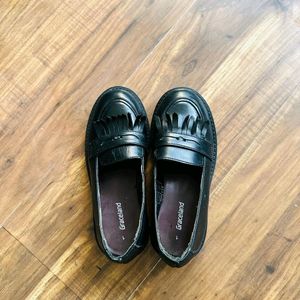 LEATHER SLIP ON LOAFERS