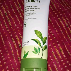 Plum Green Tea Pore Cleansing Face Wash