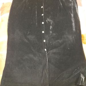 valvet skirt (3/4th length )