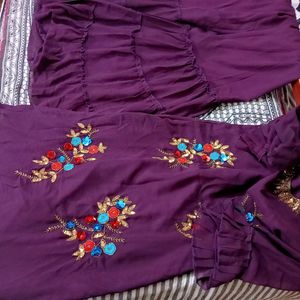 Beautiful  Like New Condition  Kurti Set