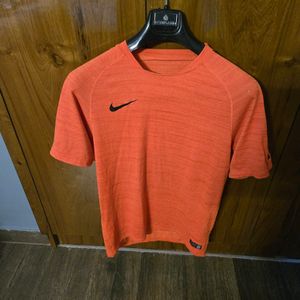 NIKE DRI-FIT Authentic Tshirt