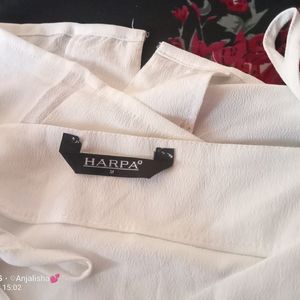 Harpa Casual Cuffed Sleeves Top