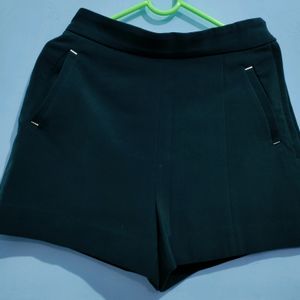 Women Shorts & Skirt