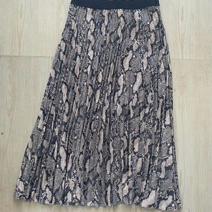 H&M Snake Printed Skirt