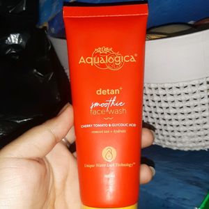 Aqualogica Facewash