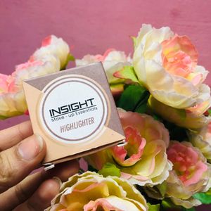 Insight Cream Highlighter✨ No Chunky Particle. Shade-05 Savage Barbie