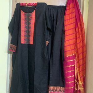 Kurta Pant Set With Heavy Dupatta