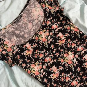 Shein Floral Fitted Top