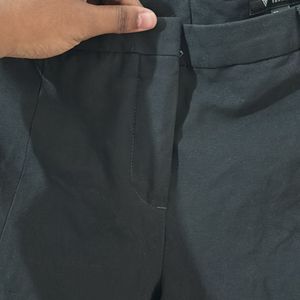 Vanheusen Black Formal Pants (men)