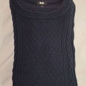 Uniqlo Mens Stylish Sweater.