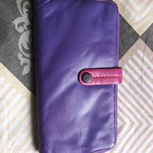 This Is The Pure Leather Purse For Women