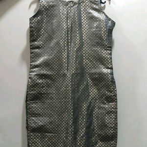 💥🆕️ Grey Brocade Sleeveless Kurti