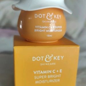 Dot & Key Vitamin C + E Super Bright Moisturizer