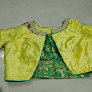 Only jacket Green Blouse Not Available