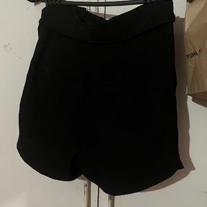 H&m Shorts Black