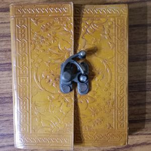 Beautiful Vintage Diary with metal lock🗝️