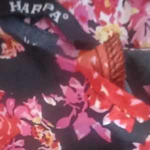 Harpa Floral Top