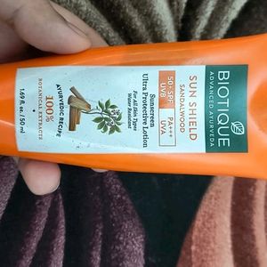 Biotique Sunshield 50+ Spf Sandalwood