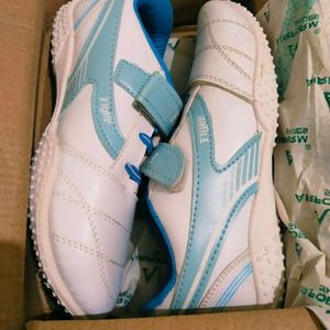 Women's Sports Shoes