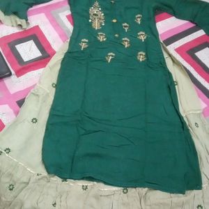 Beautiful 😍 Green Skirt Kurta