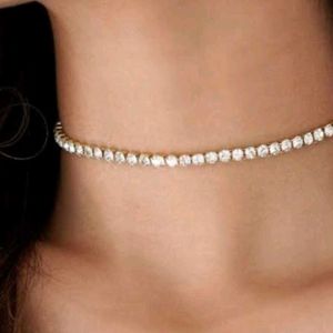 Rhinestone Neck Choker (Silver Colour)