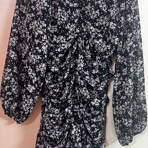 Black floral Mini dreas