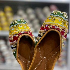 House Of Pataudi Women Embellished And Hand Craft