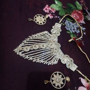 white ston jewellery set goldn clr