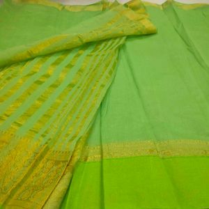 Functional Saree☘️