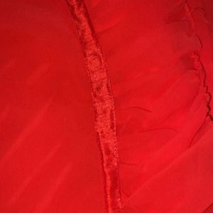 red ruffle saree very beautiful new condition