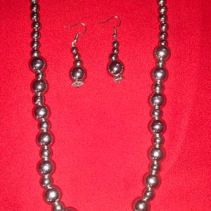 Pretty Necklace Set Good For Indowestern